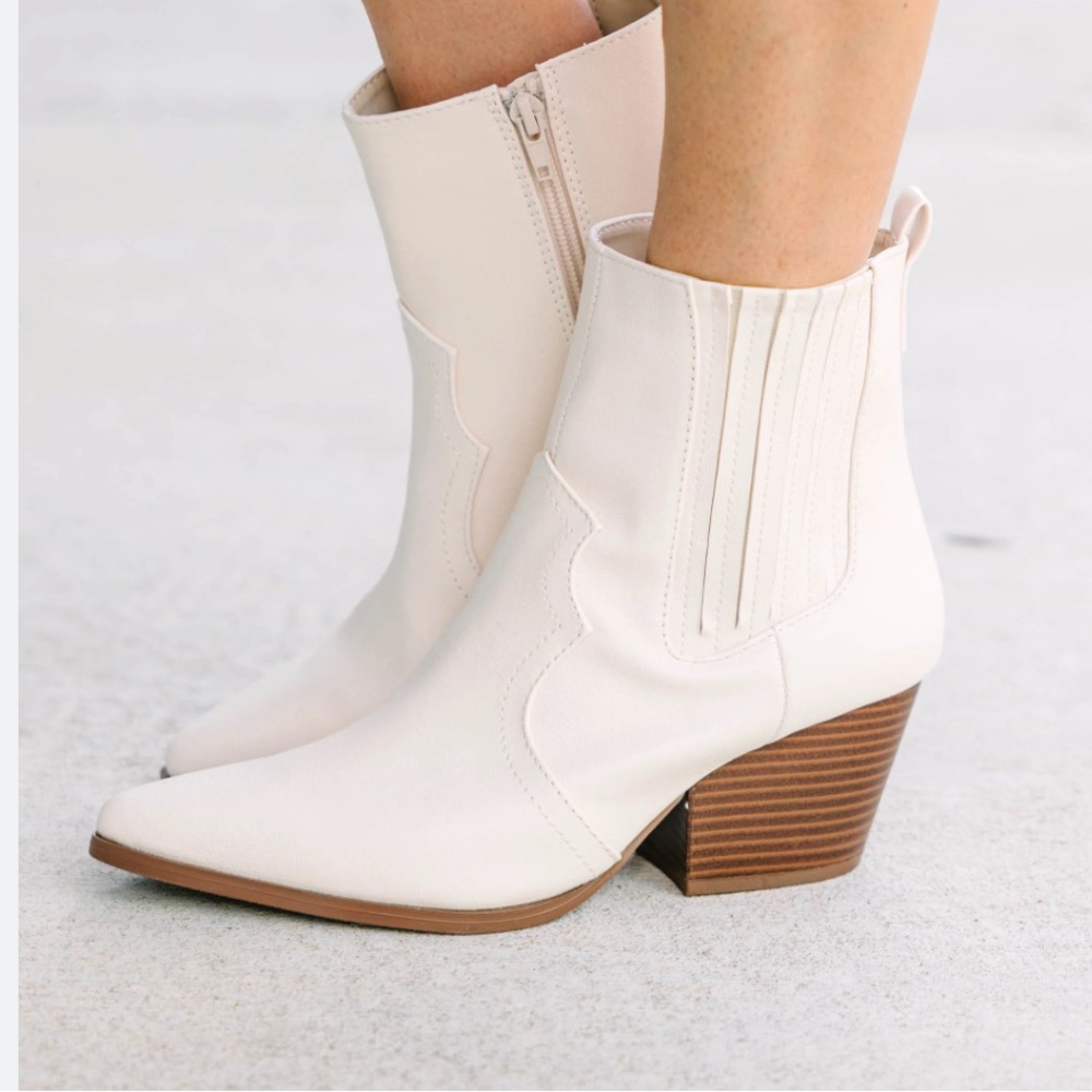 Qupid western ankle boots